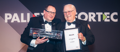 Moody Logistics Chairman Honoured with Lifetime Achievement Award  